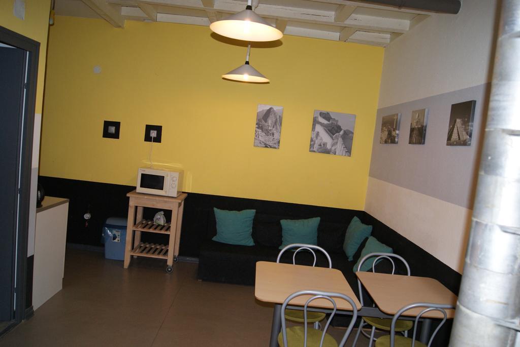 Happy Hostel Βουδαπέστη Δωμάτιο φωτογραφία