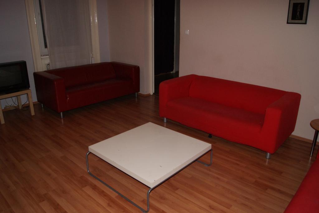 Happy Hostel Βουδαπέστη Δωμάτιο φωτογραφία