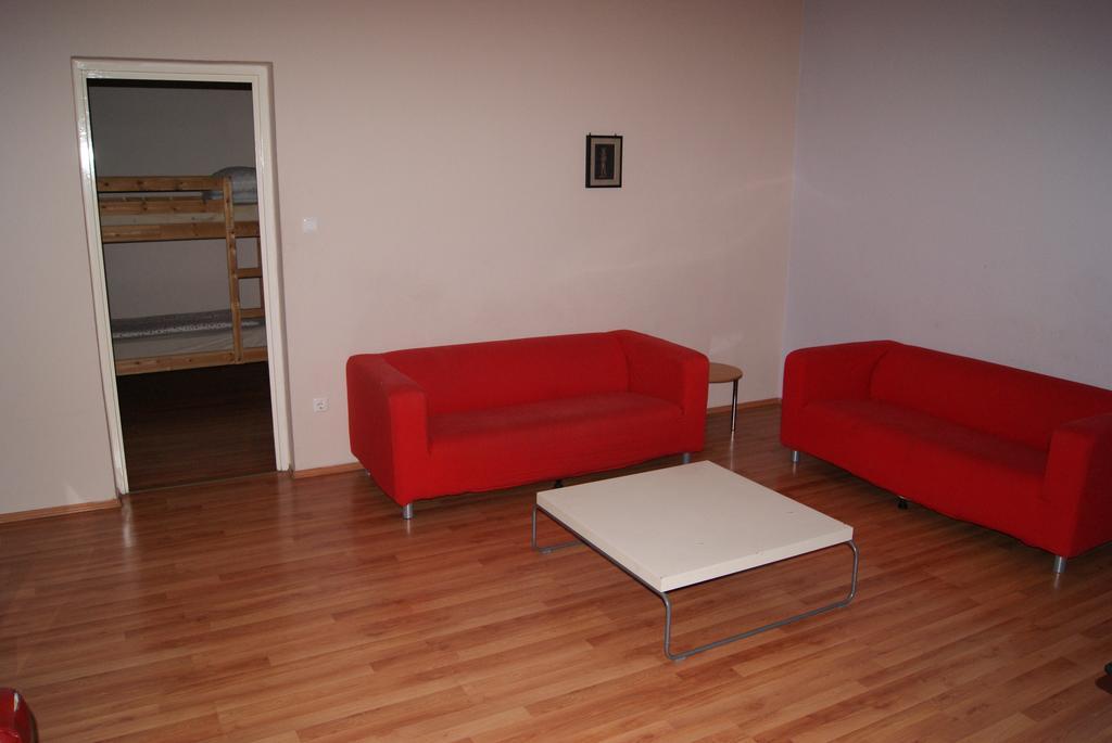 Happy Hostel Βουδαπέστη Εξωτερικό φωτογραφία