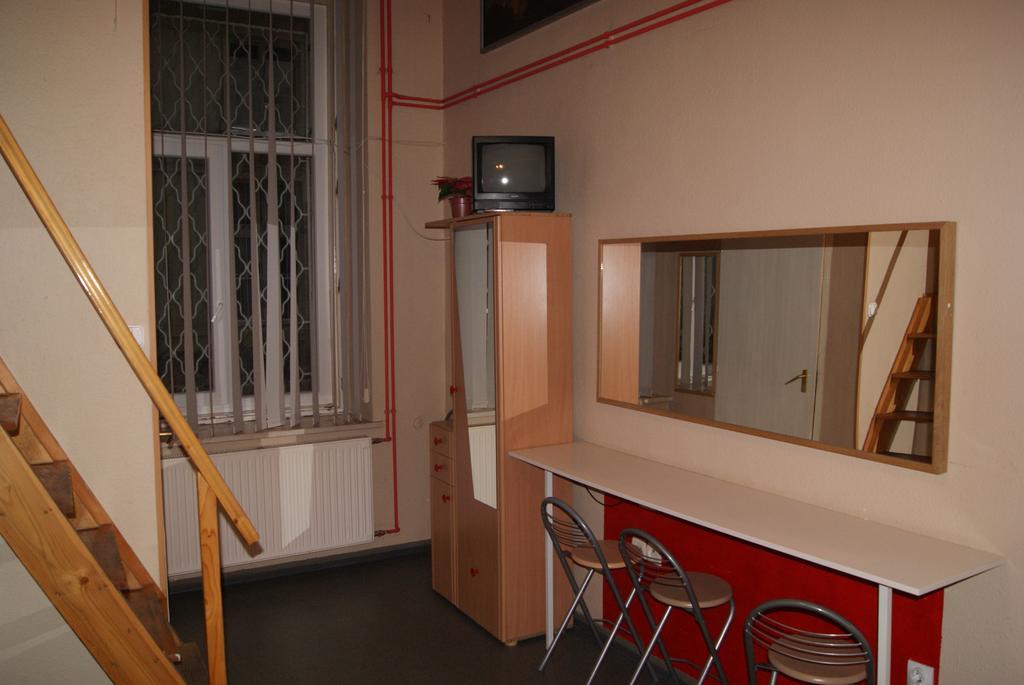Happy Hostel Βουδαπέστη Δωμάτιο φωτογραφία