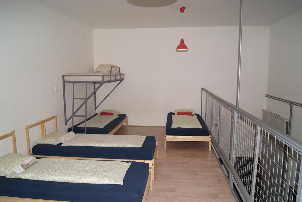 Happy Hostel Βουδαπέστη Δωμάτιο φωτογραφία