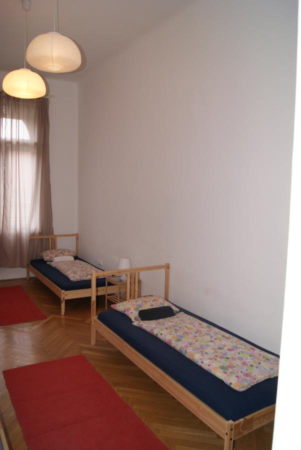 Happy Hostel Βουδαπέστη Εξωτερικό φωτογραφία