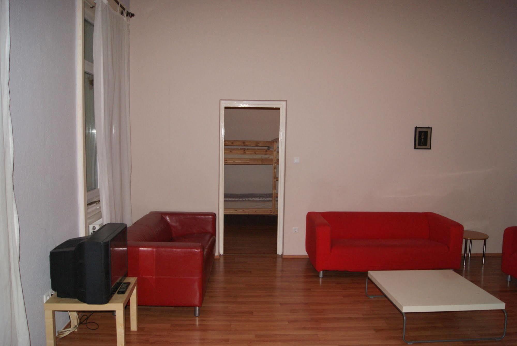 Happy Hostel Βουδαπέστη Εξωτερικό φωτογραφία
